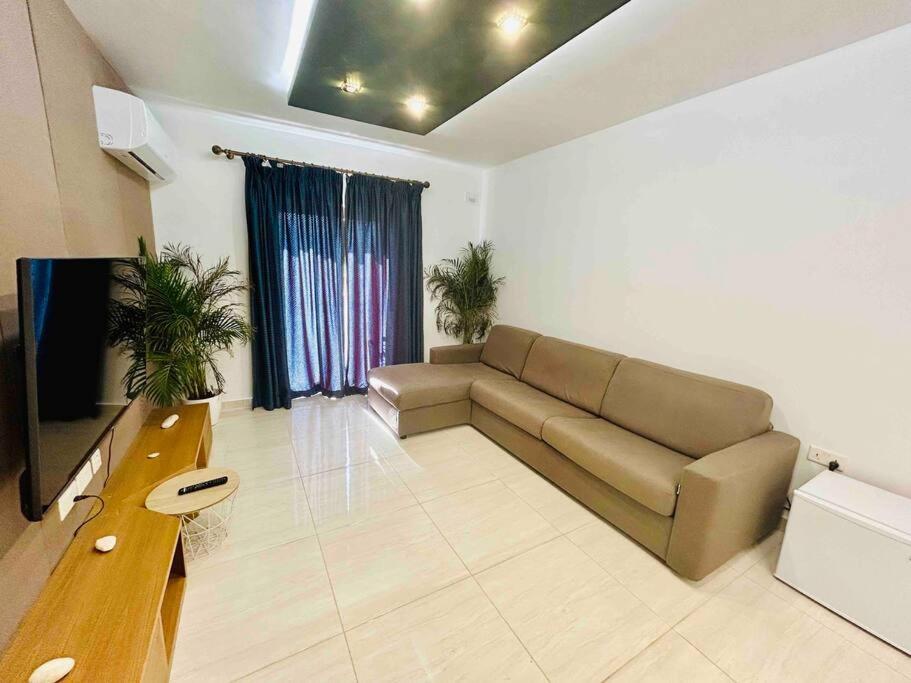 Cosy Home Close To The Sea, King-Size Bed Σεντ Πόλς Μπέι Εξωτερικό φωτογραφία