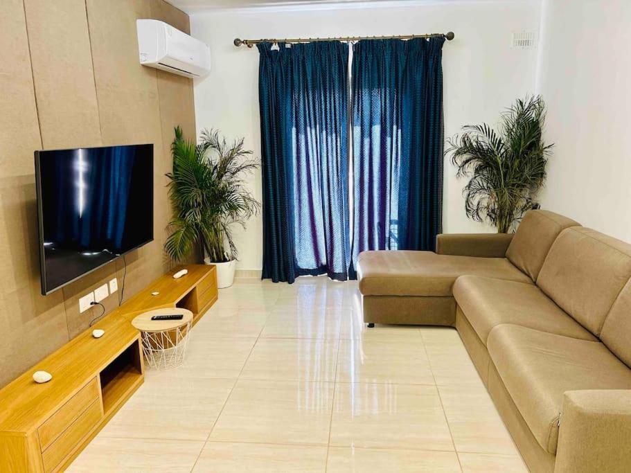 Cosy Home Close To The Sea, King-Size Bed Σεντ Πόλς Μπέι Εξωτερικό φωτογραφία