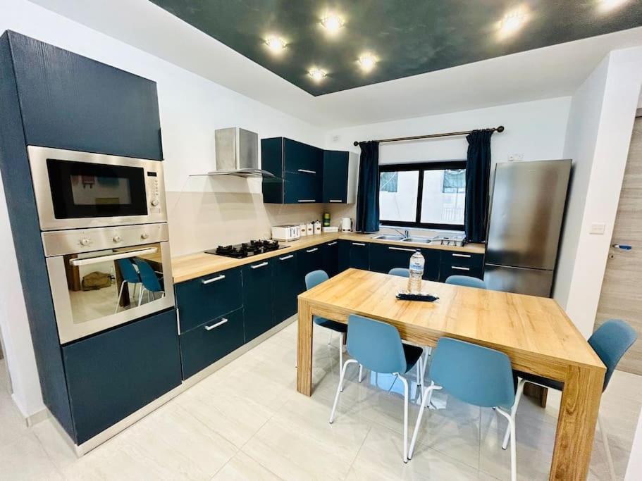 Cosy Home Close To The Sea, King-Size Bed Σεντ Πόλς Μπέι Εξωτερικό φωτογραφία