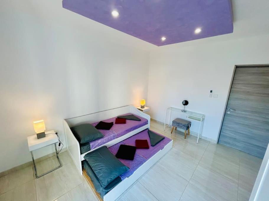 Cosy Home Close To The Sea, King-Size Bed Σεντ Πόλς Μπέι Εξωτερικό φωτογραφία