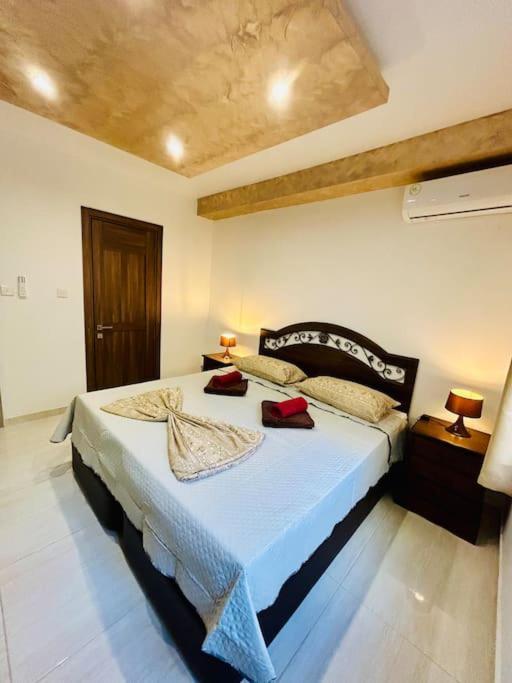 Cosy Home Close To The Sea, King-Size Bed Σεντ Πόλς Μπέι Εξωτερικό φωτογραφία